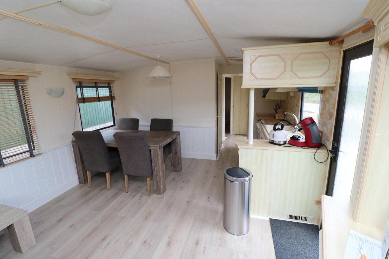 Campsite De Zuidvliet Chalet 21