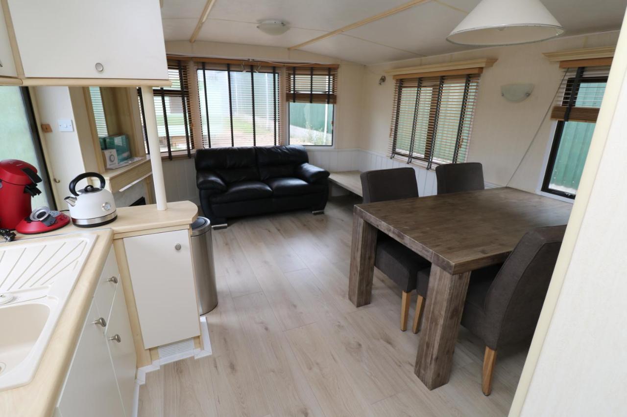De Zuidvliet Chalet 21 Campsite Wolphaartsdijk